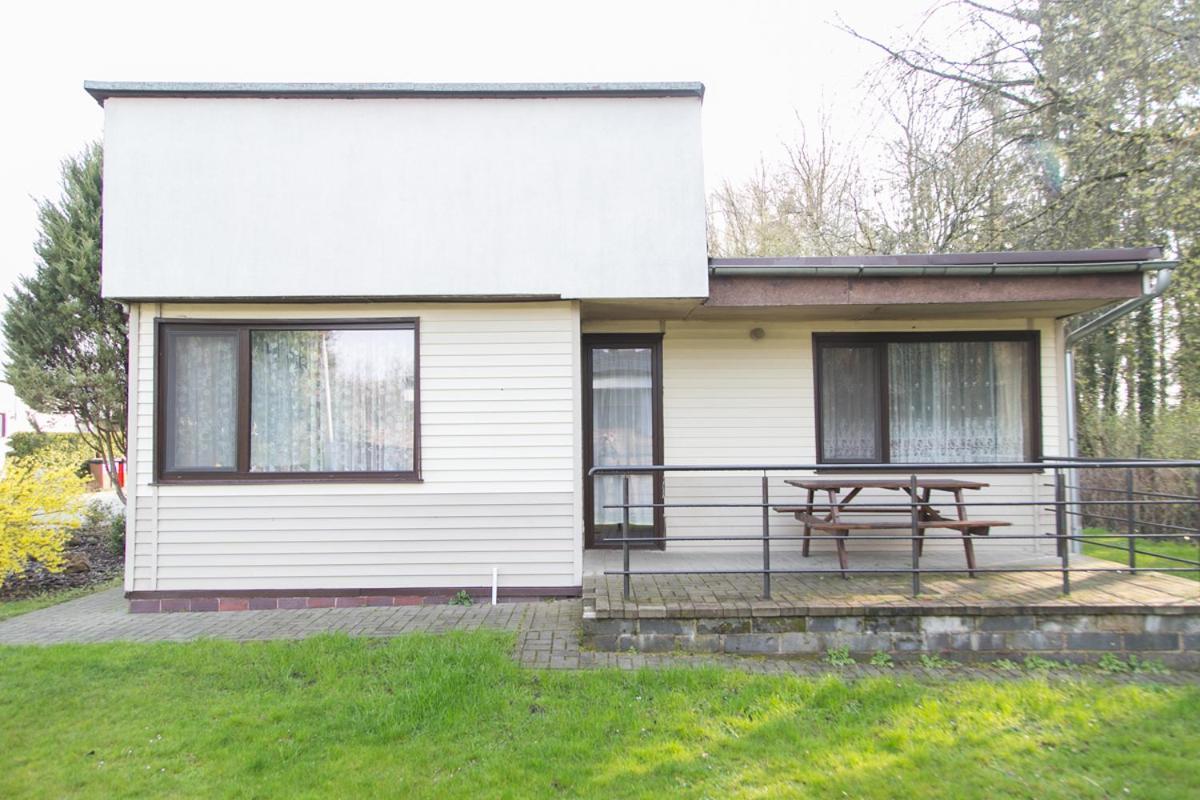 Camping Oaza Błonie Kórnik Domki Standard - 3 pokoje Exterior foto